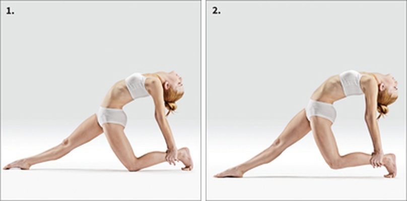 Nízký výpad obouruč - Dwi Hasta Pada Anjaneyasana