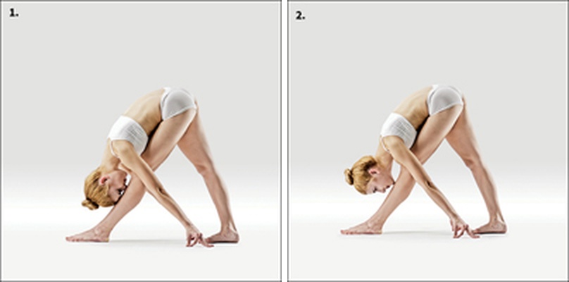 Pyramida s rukama v týl - Pārśvottānāsana (Ruce v týl)
